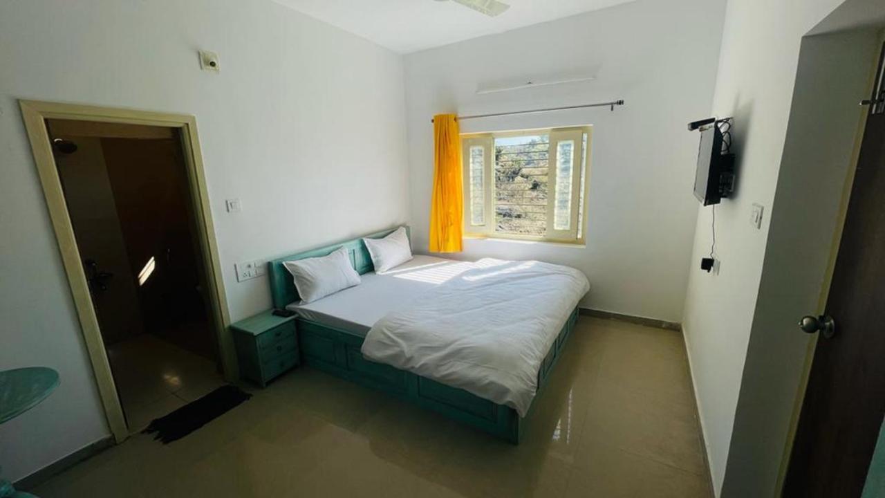 Bed and Breakfast Shikhar Bunglow - A Stunning Valley View Bungalow In Abu Zewnętrze zdjęcie